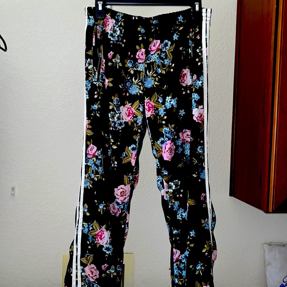 Rue 21 Floral Polyester Pants Size Small